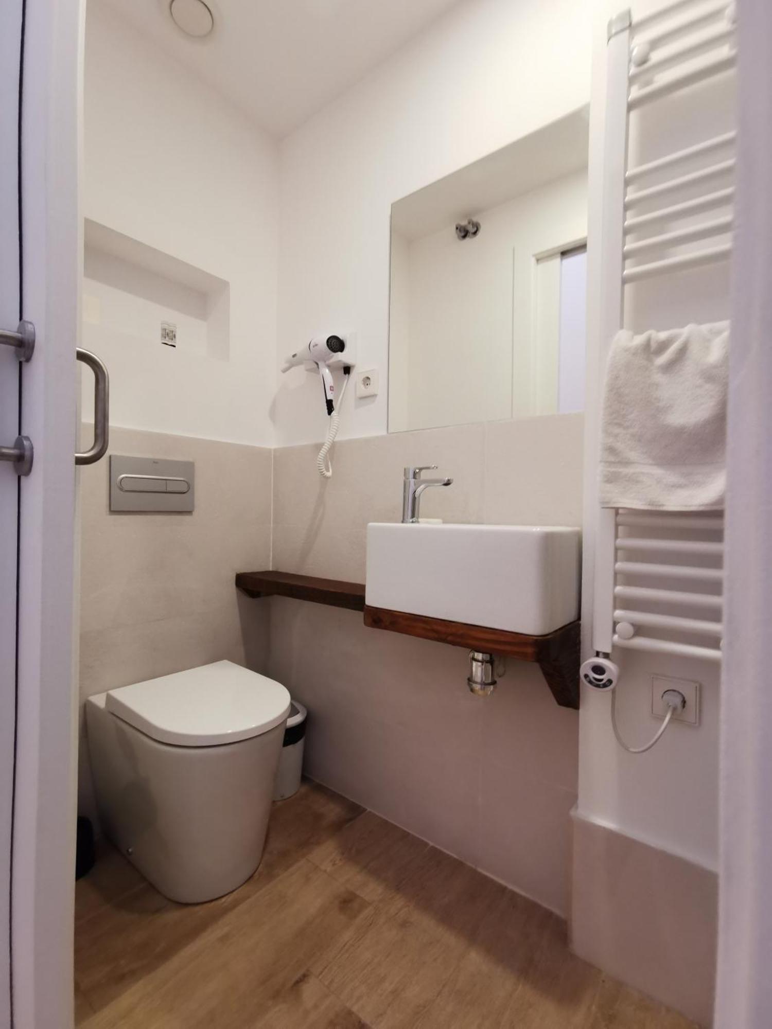Classbedroom Port Ramblas Barcelona Bilik gambar